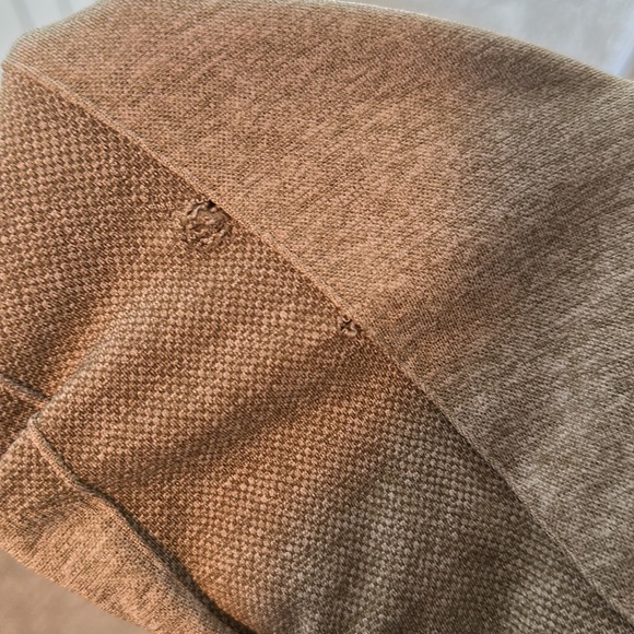 SOLD OUT Gymshark pale green with pink accents, size small - Picture 5 of 7